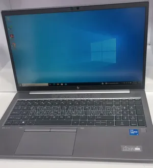 New Laptop HP ZBook Firefly G8 16GB Intel Core i7 SSD 512GB