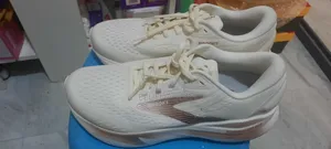 Brand Shoe Brooks Very Comfortable