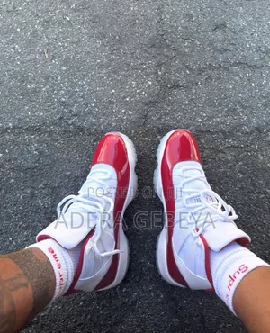 Air Jordan 11 Cherry Original