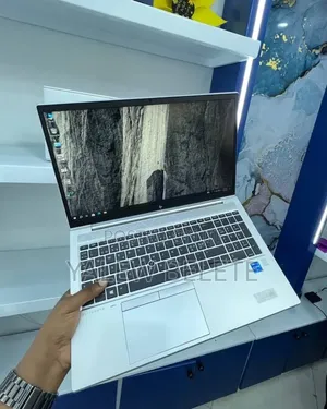 New Laptop HP EliteBook 850 G8 16GB Intel Core i5 SSD 512GB