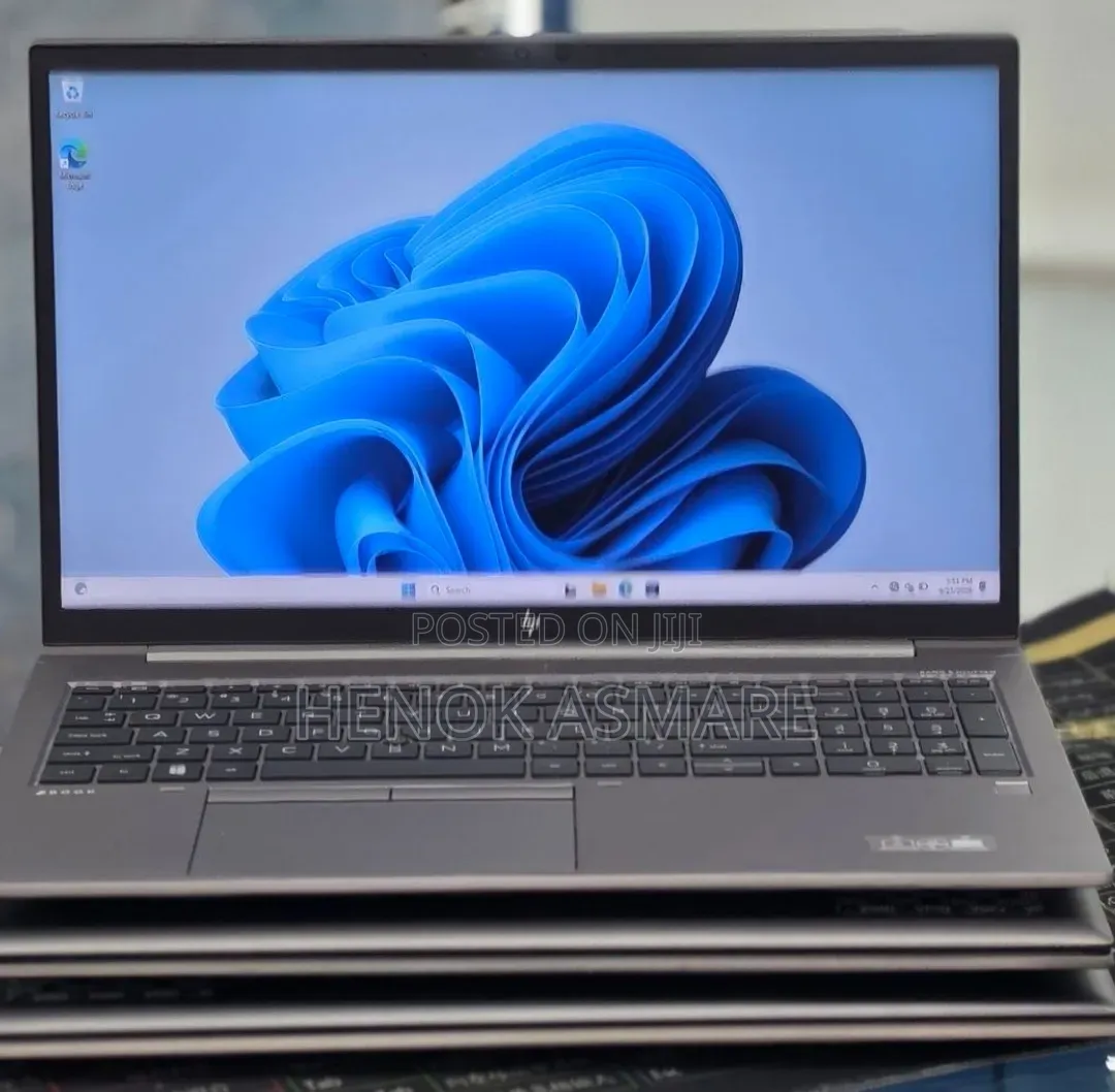 New Laptop HP ZBook 15 16GB Intel Core i5 SSD 512GB