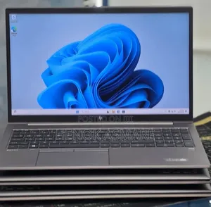 New Laptop HP ZBook 15 16GB Intel Core i5 SSD 512GB