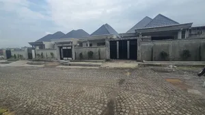 Furnished 3bdrm Villa in Villa, Yeka for sale
