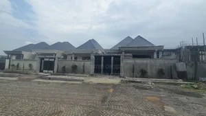 Furnished 3bdrm Villa in Villa, Yeka for sale