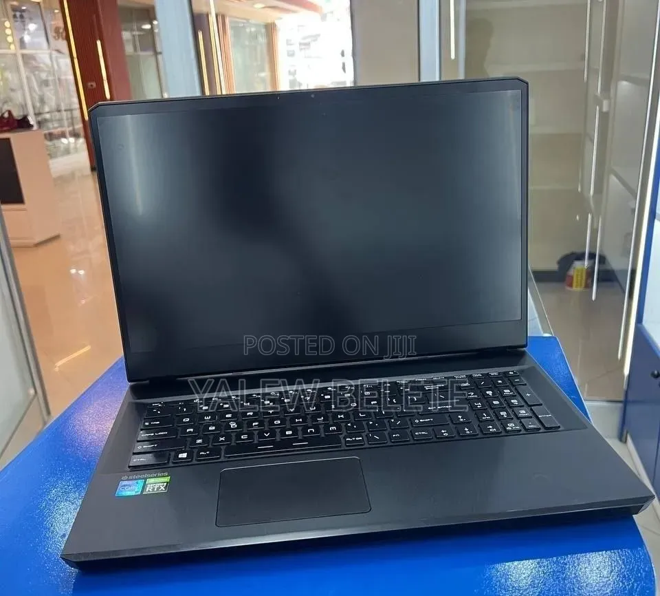 New Laptop MSI GP75 Leopard 16GB Intel Core i7 SSD 1T