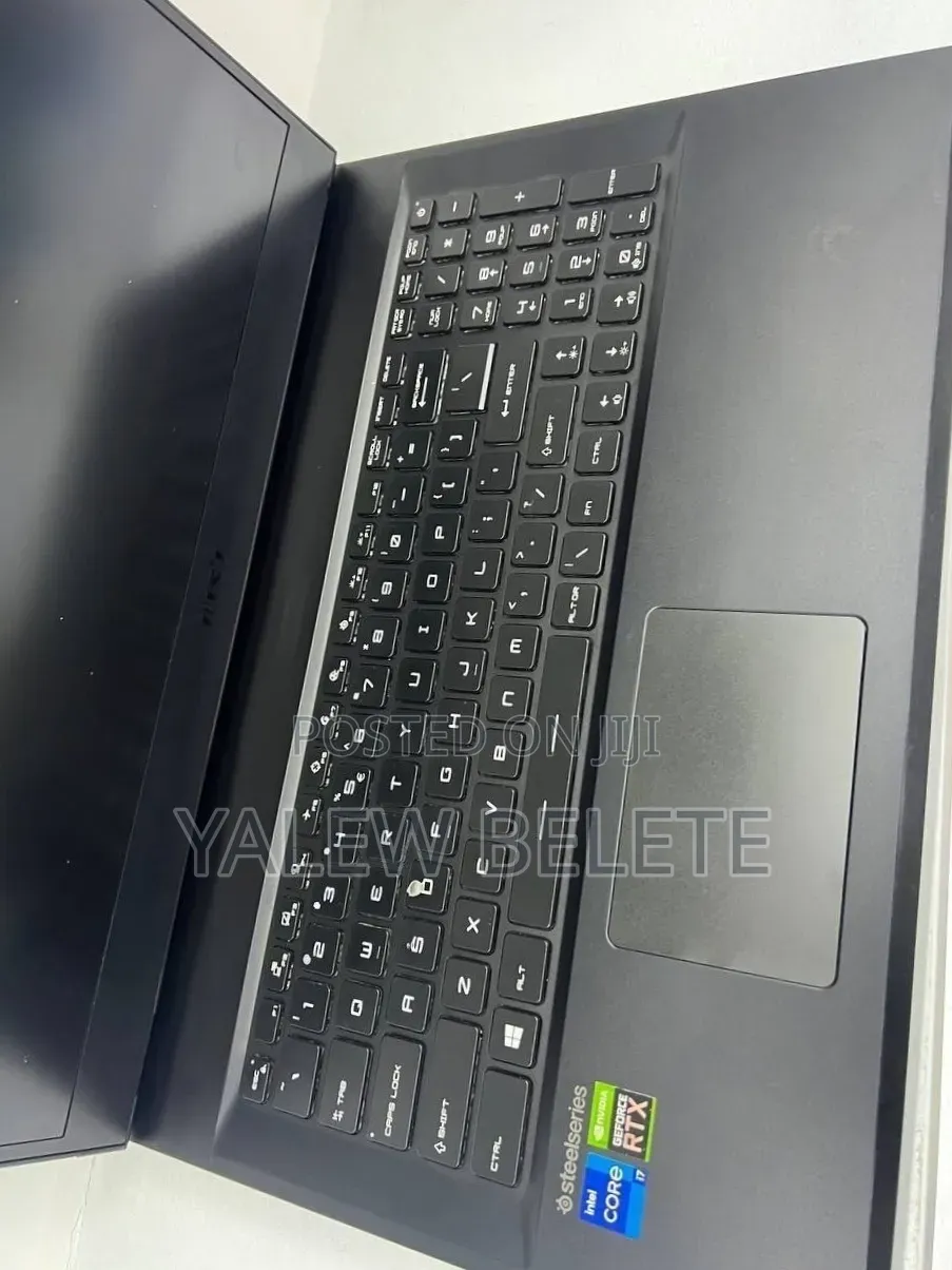 New Laptop MSI GP75 Leopard 16GB Intel Core i7 SSD 1T