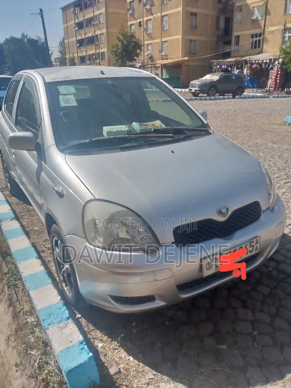 Toyota Vitz 2002 Silver