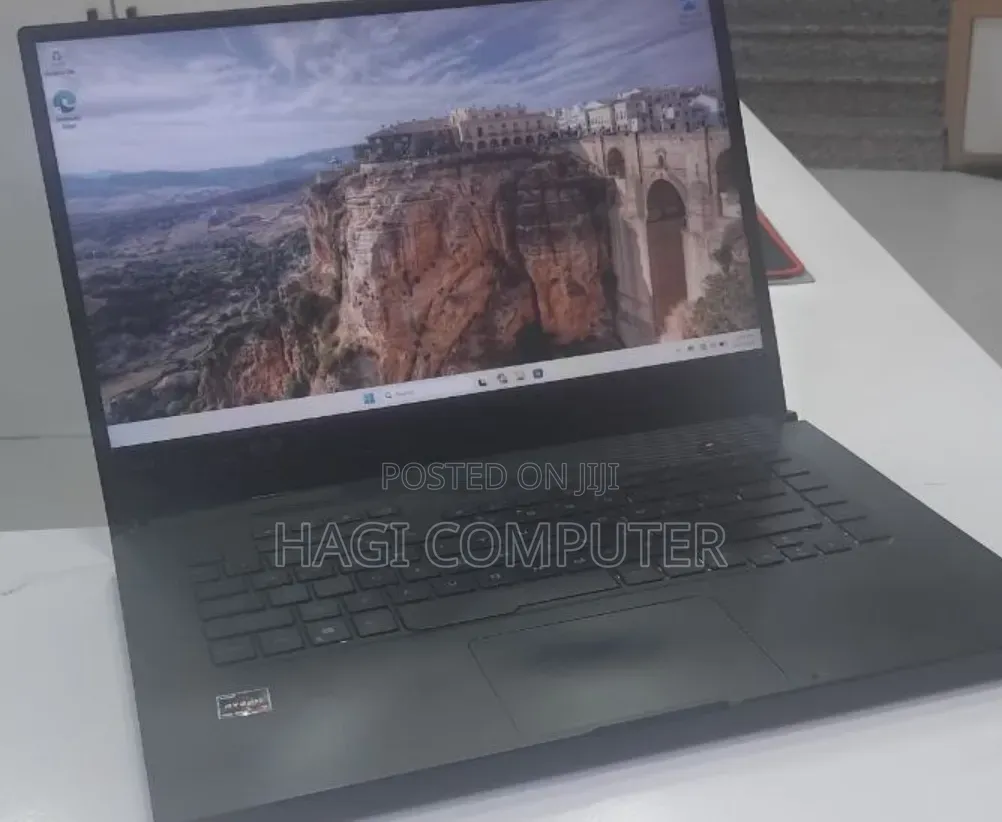 New Laptop Asus ROG Zephyrus G15 16GB AMD Ryzen 7 SSD 512GB