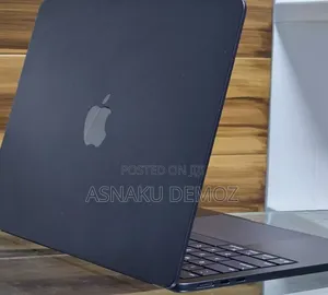New Laptop Apple MacBook Air 2025 M4 16GB Apple M4 SSD 256GB