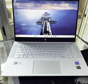New Laptop HP 16GB Intel Core i7 SSD 512GB