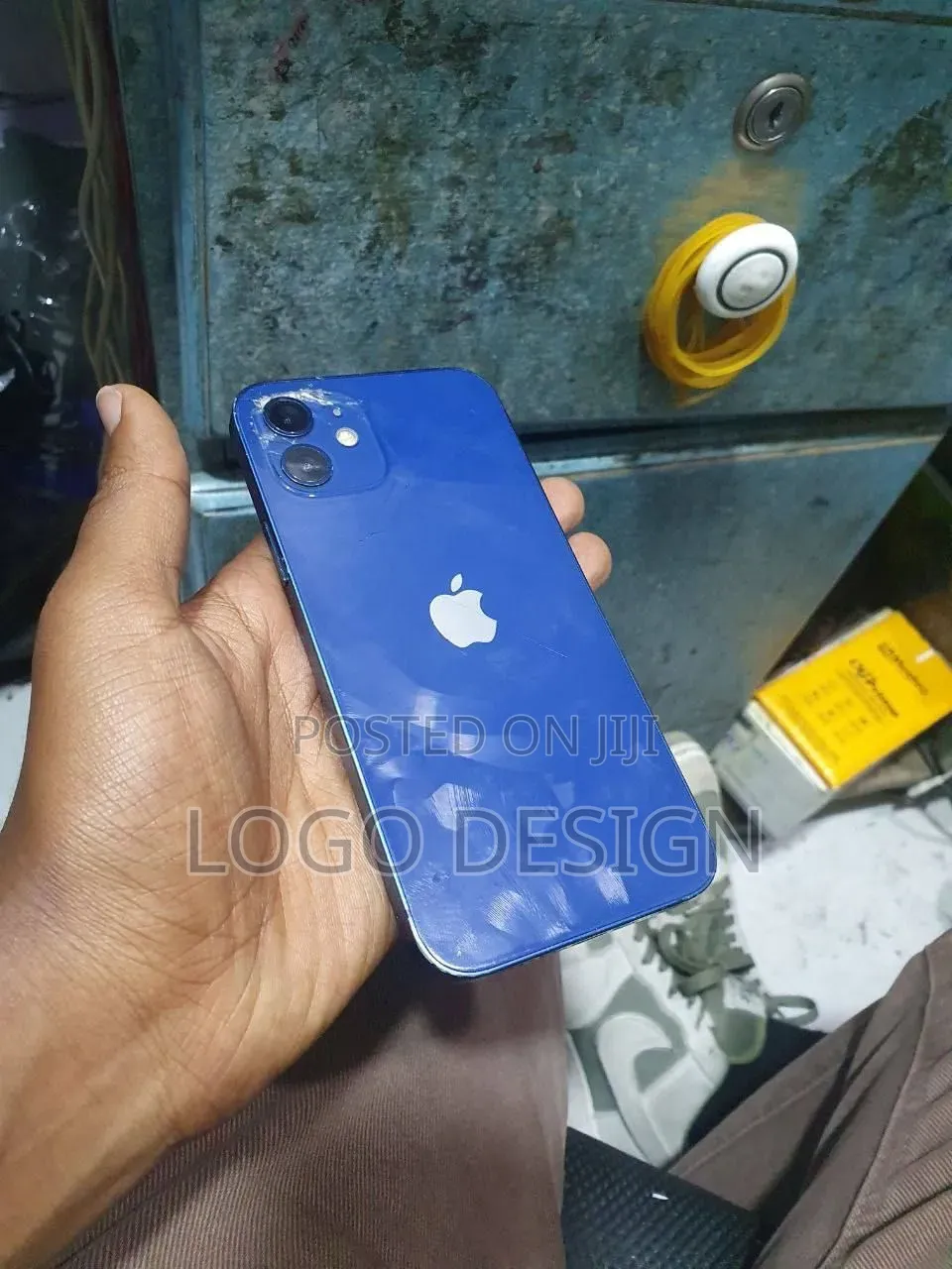 New Apple iPhone 12 64 GB Purple