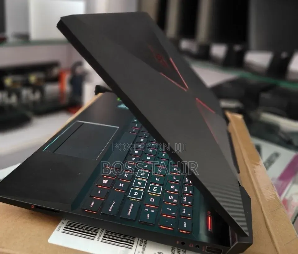 New Laptop HP Omen X 16GB Intel Core i7 SSHD (Hybrid) 1T