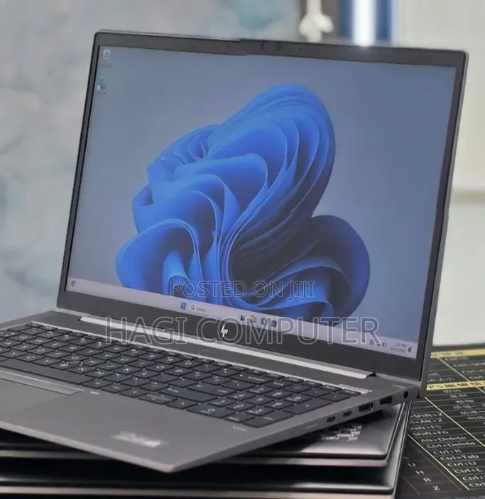 New Laptop HP ZBook 15 16GB Intel Core i5 SSD 512GB