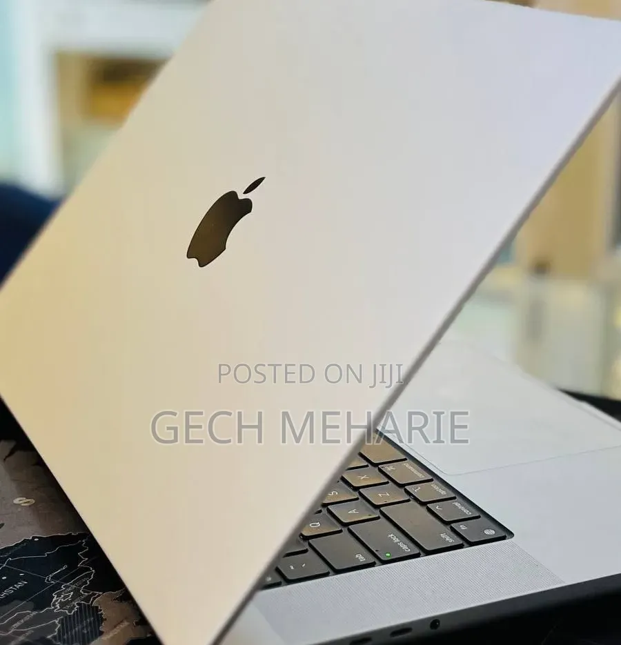 New Laptop Apple MacBook Pro 2021 M1 32GB Apple M1 Pro SSD 1T