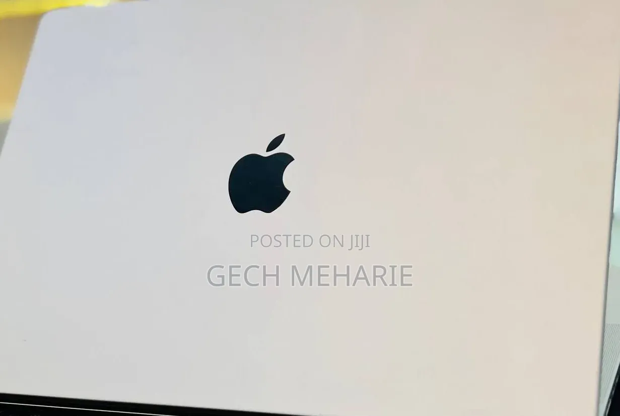 New Laptop Apple MacBook Pro 2021 M1 32GB Apple M1 Pro SSD 1T