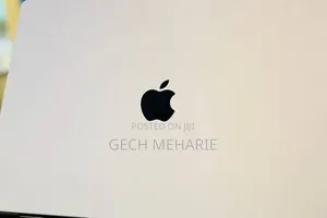 New Laptop Apple MacBook Pro 2021 M1 32GB Apple M1 Pro SSD 1T