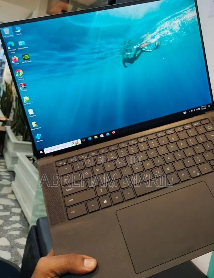 New Laptop Dell Precision 5550 16GB Intel Core i7 SSD 512GB