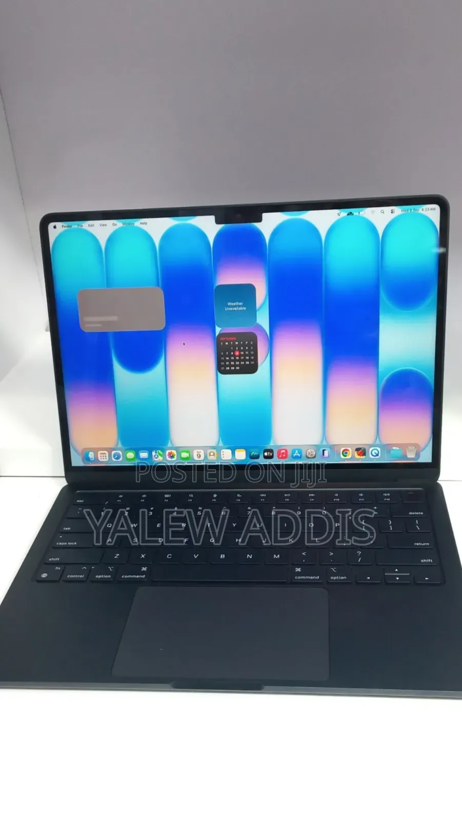 New Laptop Apple MacBook Air 2022 M2 8GB Apple M2 SSD 256GB
