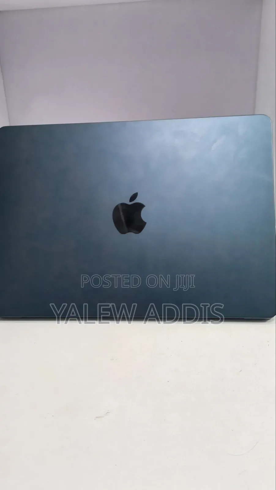 New Laptop Apple MacBook Air 2022 M2 8GB Apple M2 SSD 256GB