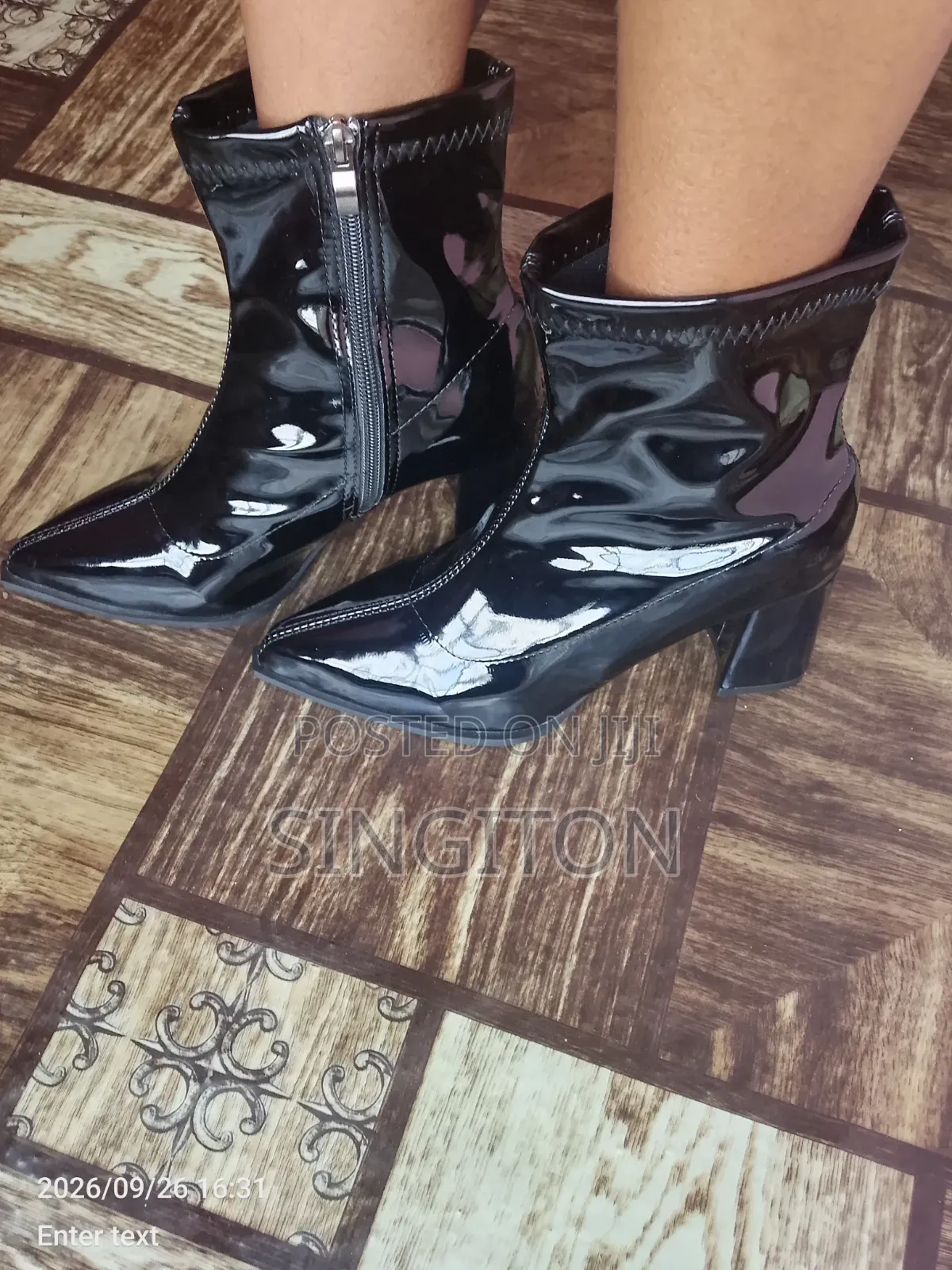 Woman Boots