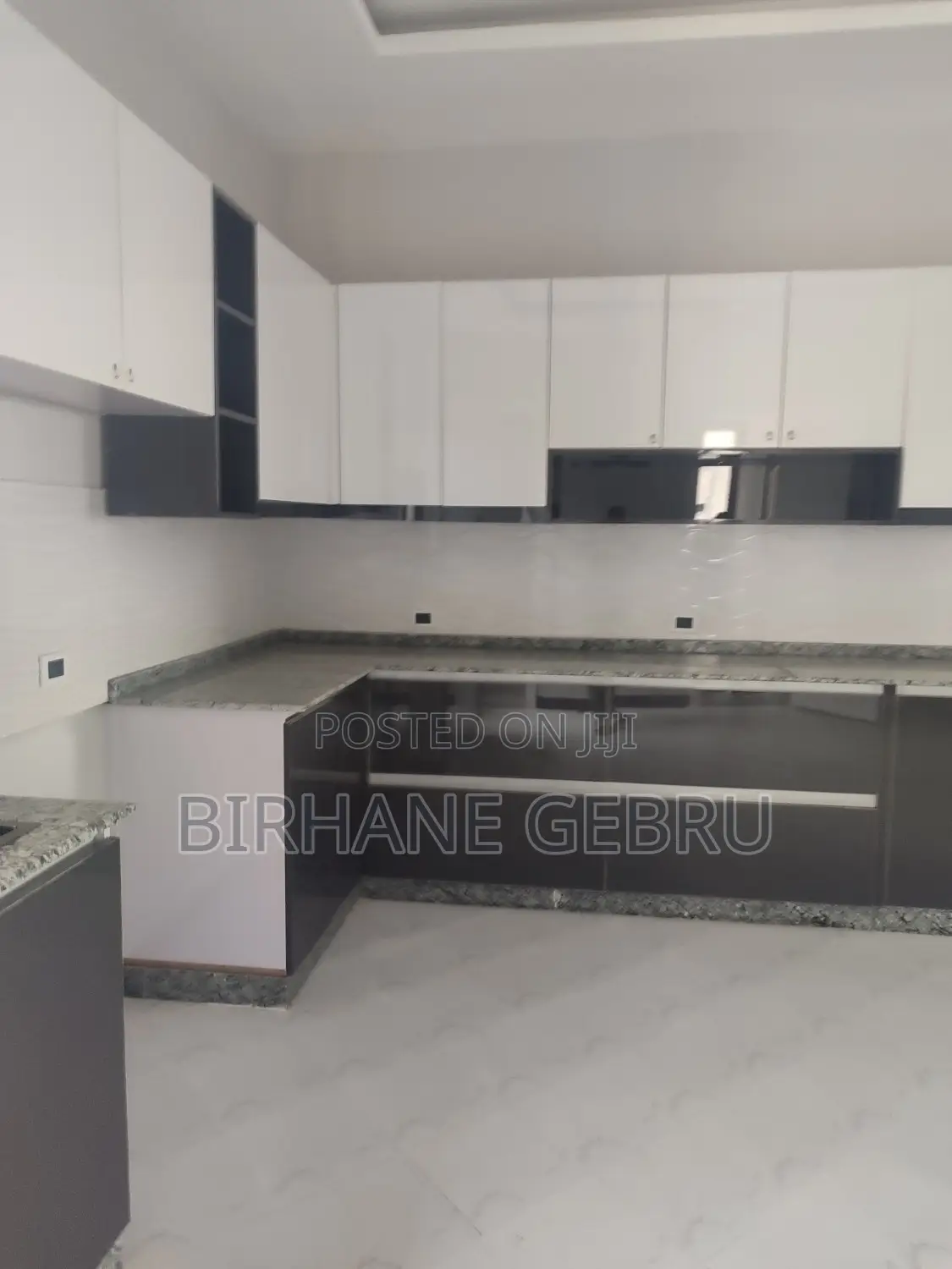 4bdrm Apartment in Luxury Apartiment, Kirkos for rent