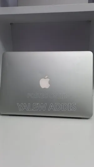 New Laptop Apple MacBook Air 2017 8GB Intel Core i7 SSD 128GB