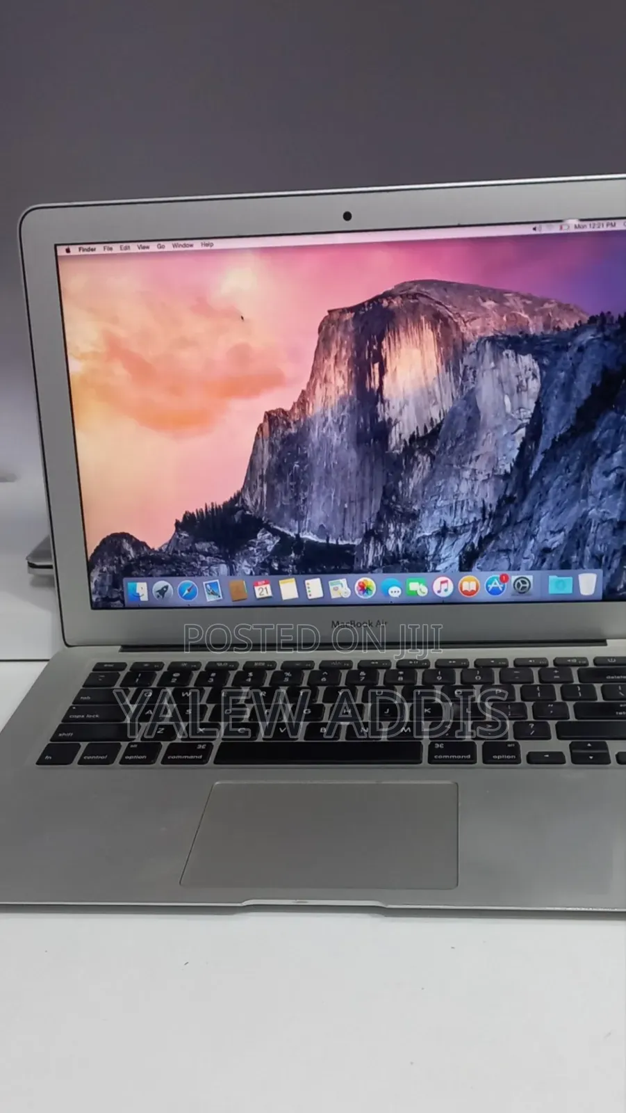 New Laptop Apple MacBook Air 2017 8GB Intel Core i7 SSD 128GB