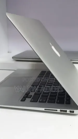 New Laptop Apple MacBook Air 2017 8GB Intel Core i7 SSD 128GB