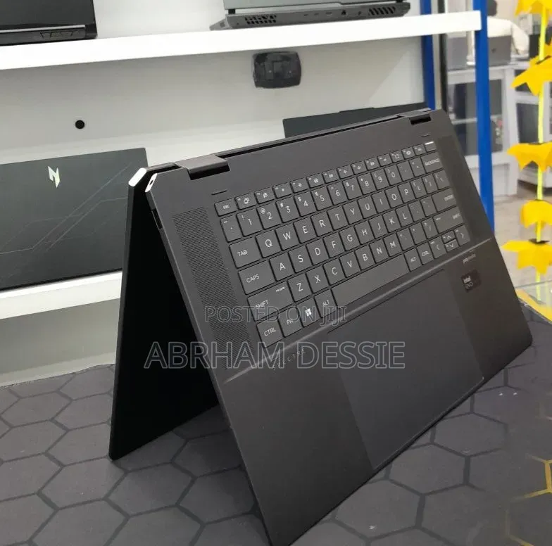 New Laptop HP Spectre 16GB Intel Core Ultra 7 SSD 1T