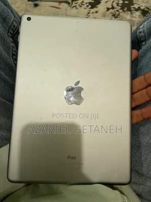 Apple iPad Air 128 GB Silver