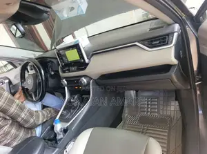 Toyota RAV4 2020 Gray