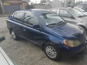 Toyota Platz 1.0 FWD 2001 Blue
