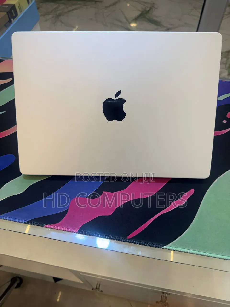 New Laptop Apple MacBook Pro 2021 M1 16GB Apple M1 Pro SSD 512GB