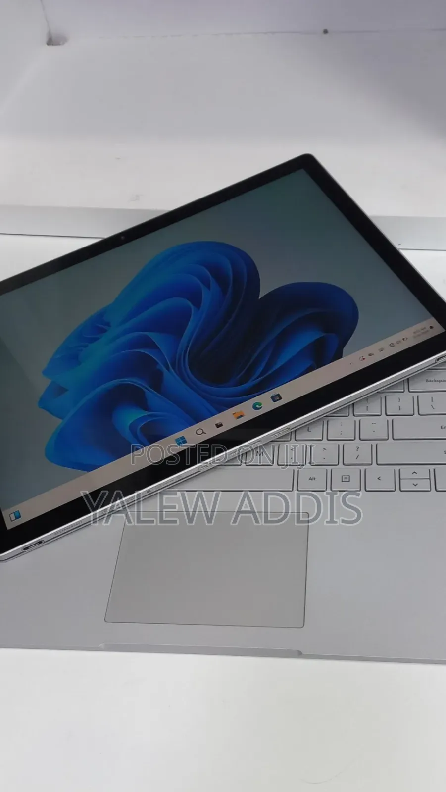 New Laptop Microsoft Surface Book 2 16GB Intel Core i7 SSD 512GB