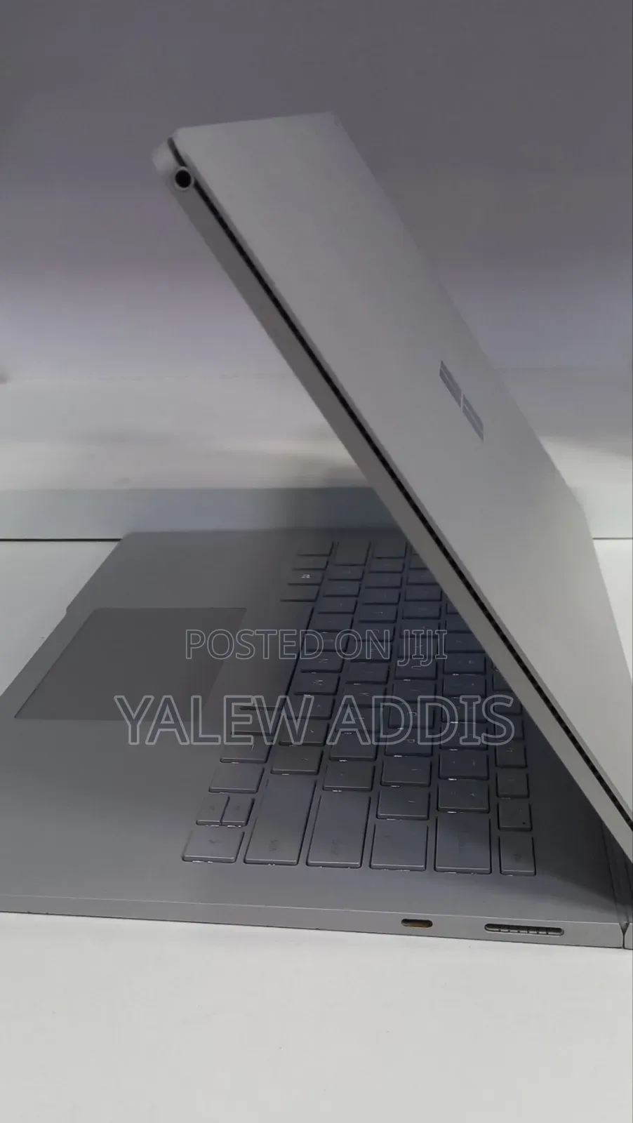 New Laptop Microsoft Surface Book 2 16GB Intel Core i7 SSD 512GB
