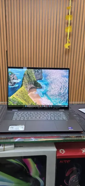 New Laptop HP OmniBook Ultra Flip 16" 32GB Intel Core Ultra 9 SSD 2T