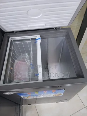 Akira Deep Frije 220 Liture