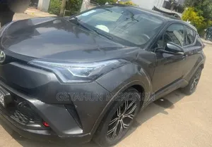 Toyota C-HR 2020 Gray