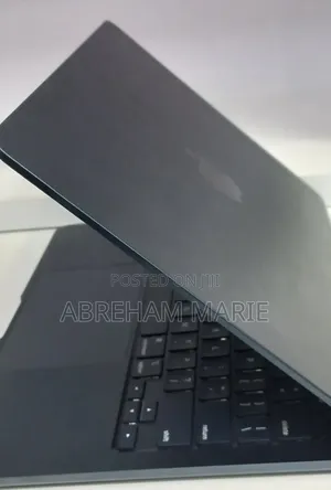 New Laptop Apple MacBook Air 2022 M2 8GB Apple M2 SSD 256GB