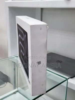 New Laptop Apple MacBook 48GB SSD 2T
