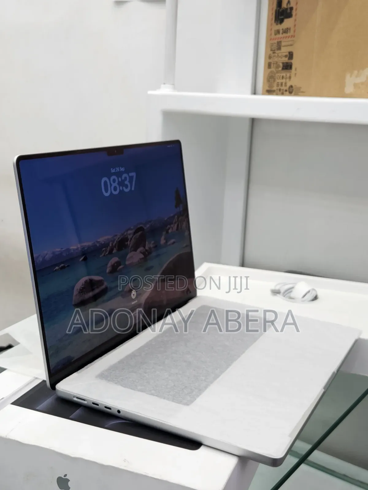 New Laptop Apple MacBook 48GB SSD 2T