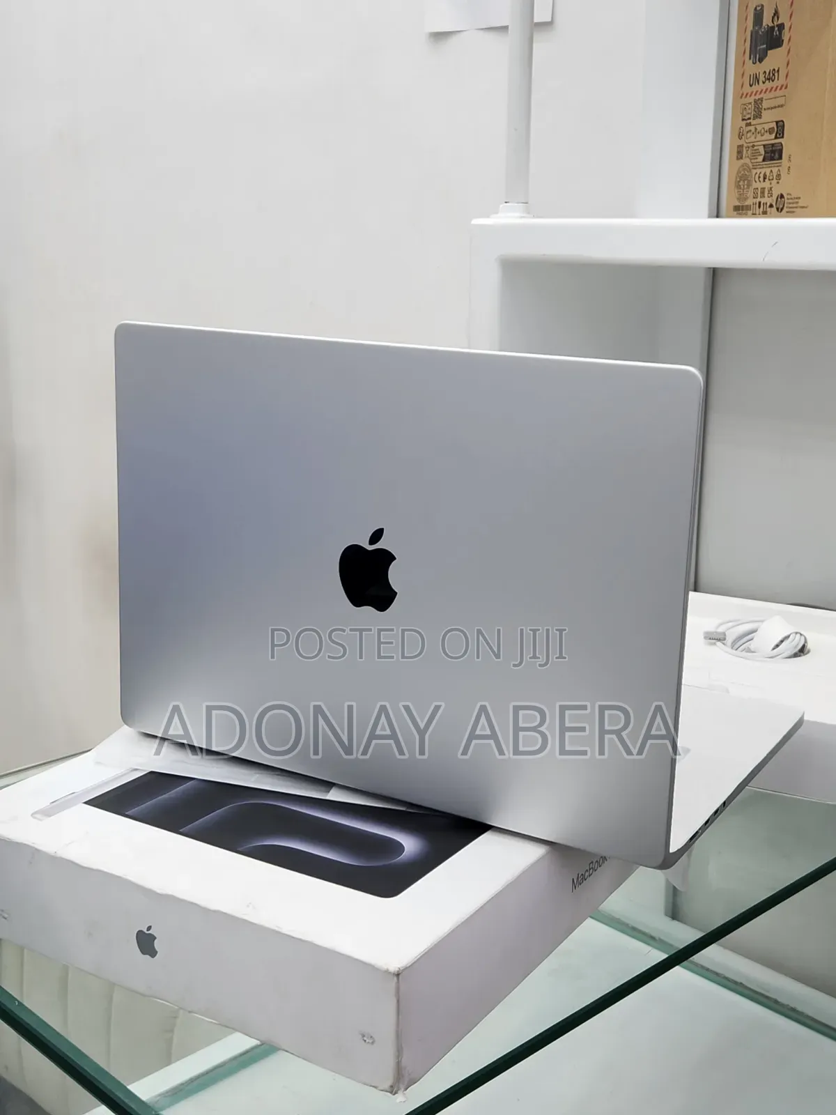 New Laptop Apple MacBook 48GB SSD 2T
