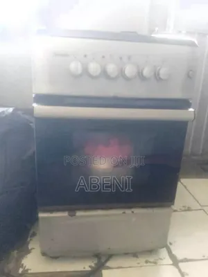 ብዙም ያላገለገለ Oven