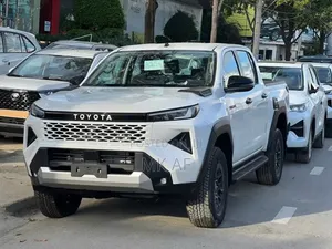 New Toyota Hilux 2026 White