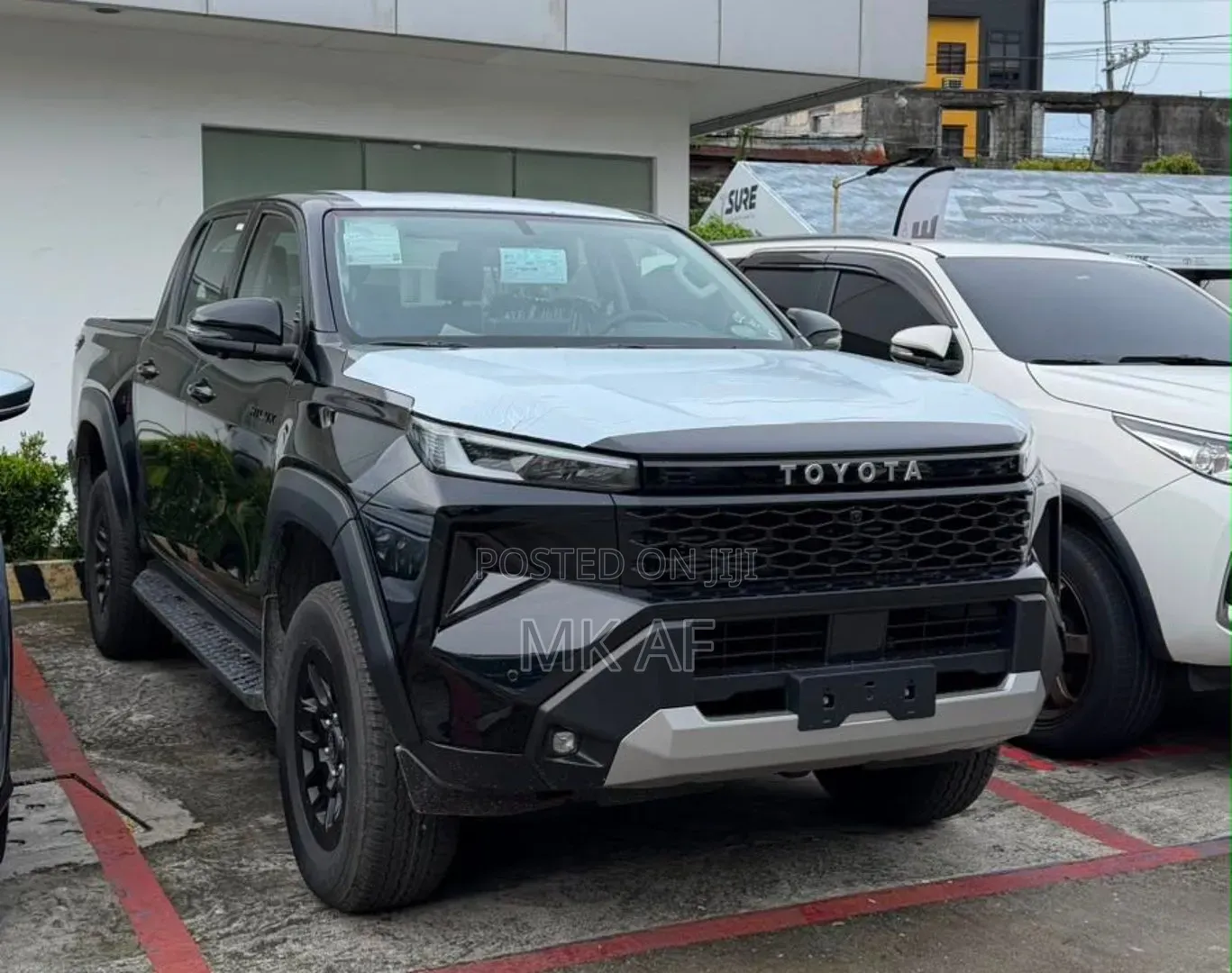 New Toyota Hilux 2026 Black