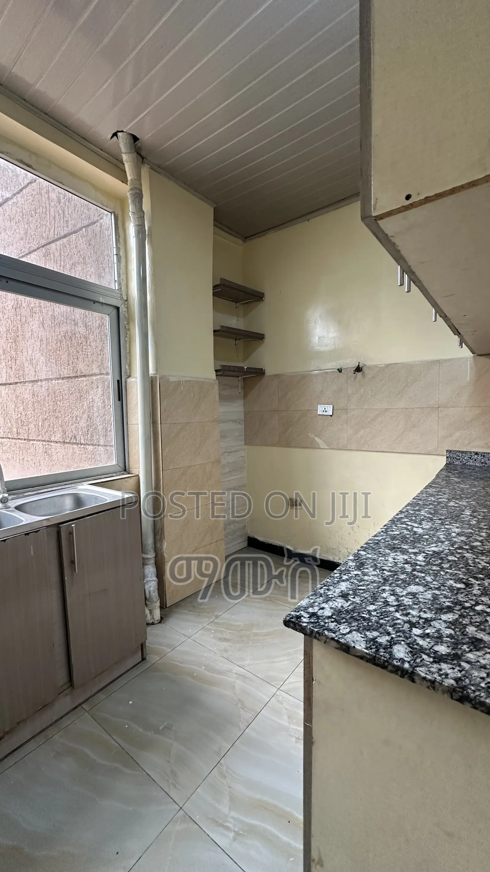 Furnished 3bdrm Condo in አያት, Bole for sale