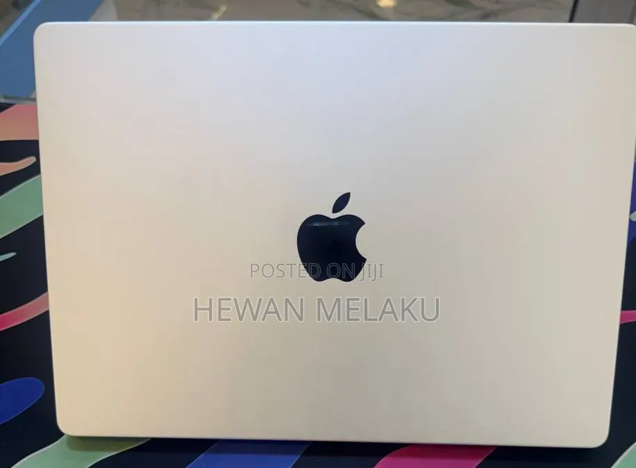 New Laptop Apple MacBook Pro 2021 M1 16GB Apple M1 SSD 512GB