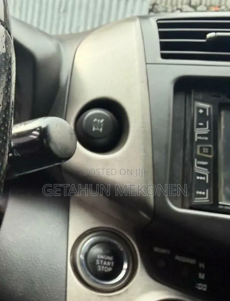 Toyota RAV4 2012