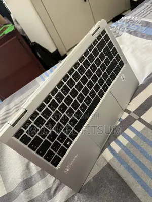 Laptop HP EliteBook 1040 G8 16GB Intel Core i7 SSD 512GB