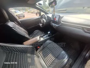 Toyota C-HR Limited FWD 2020 Gray